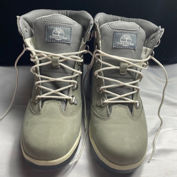 Timberland 6 Inch Field Boot Junior 'Light Grey', US size 6.5 - Picture 2 of 16